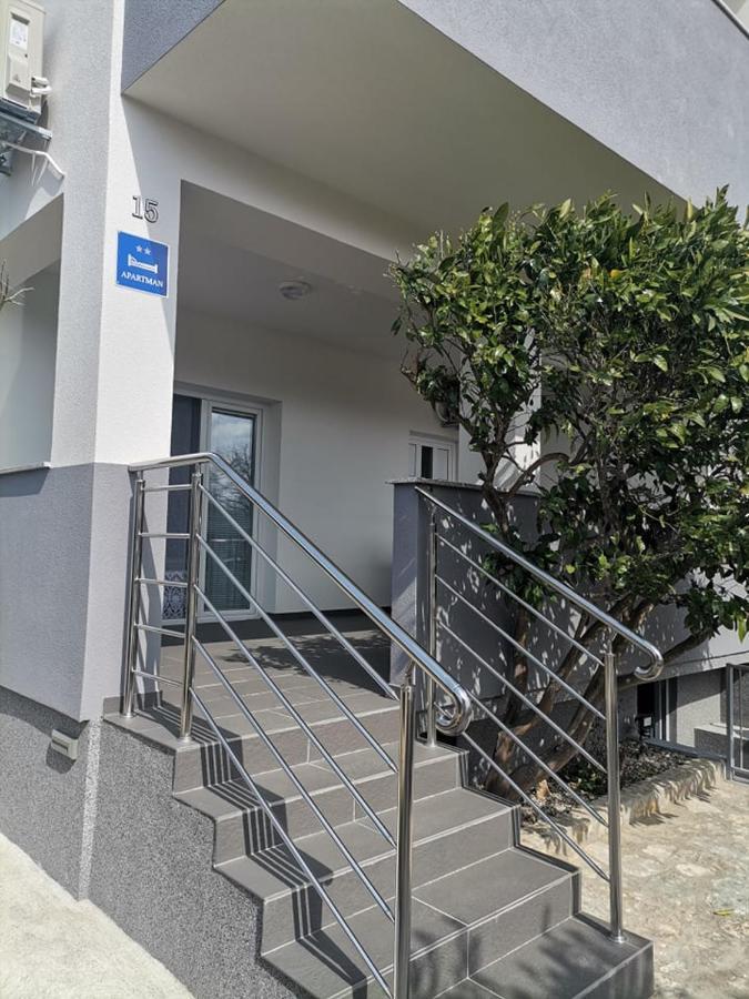 Apartments Lota Starigrad Paklenica Exteriör bild